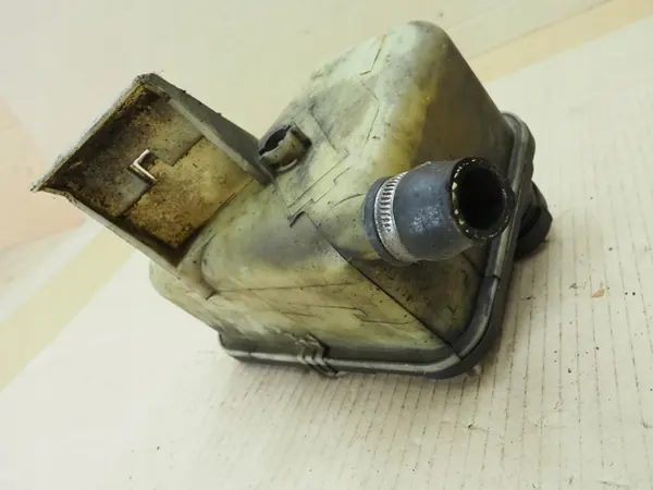 Kühlmittel-Expansionstank BMW E36 E38 E39 3.0d image 7