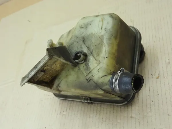 Kühlmittel-Expansionstank BMW E36 E38 E39 3.0d image 9