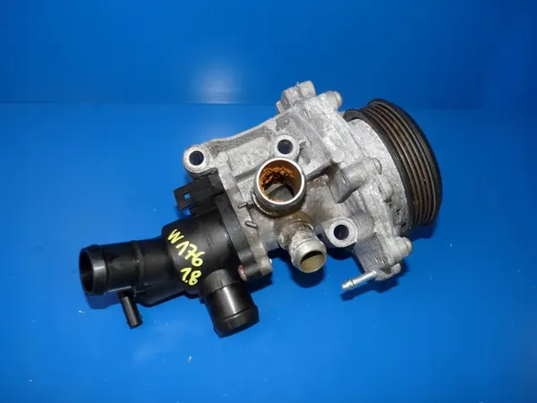 Vattenpump Mercedes A-klass W176 A6512008301 image 3