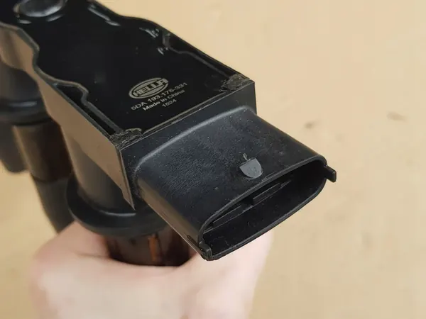 Zündspule Opel 1.6 / 1.8 Z16XEP Z16XER Z18XER - Hella image 3