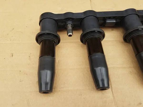 Zündspule Opel 1.6 / 1.8 Z16XEP Z16XER Z18XER - Hella image 5