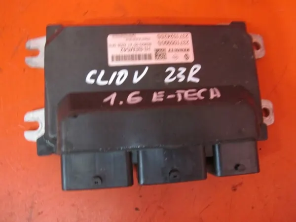 Computadora Motor OEM 237105990S para Renault Clio 5 image 2