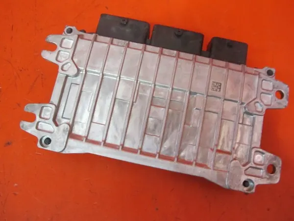 Computadora Motor OEM 237105990S para Renault Clio 5 image 3