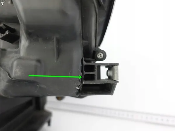 FARO LED DERECHO TOYOTA LAND CRUISER J150 UE image 8