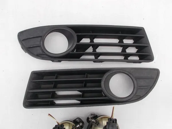 Faróis de neblina halógenos esquerdo direito VW Polo 9N Lift image 10