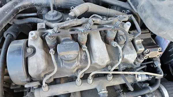 Inyector HYUNDAI ACCENT III 1.5 CRDI 0445110126 image 2