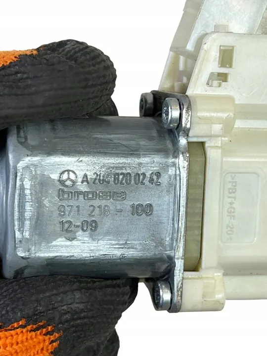 Motor de ventana trasera derecha A2048200242 Mercedes W204 W212 image 7