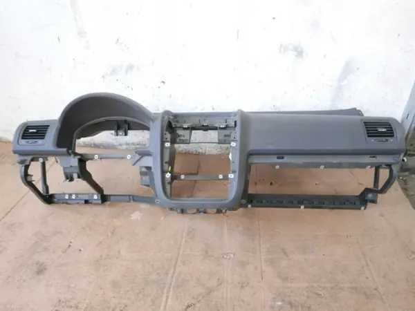 OEM deska + airbag pasażera golf v Dashboard-set image 3