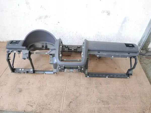 OEM deska + airbag pasażera golf v Dashboard-set image 4