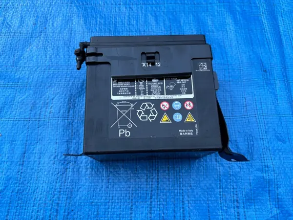 OEM 9842253180 Batterie für Peugeot 308 III Hybrid image 3