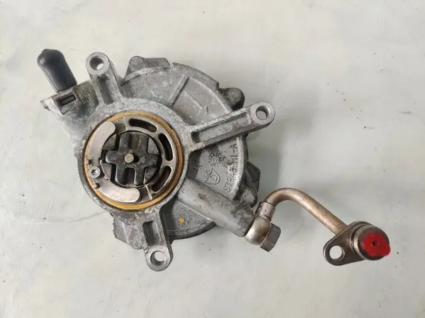 Imupumppu 07L145100F Bentley Continental GT 2012-2018 image 2