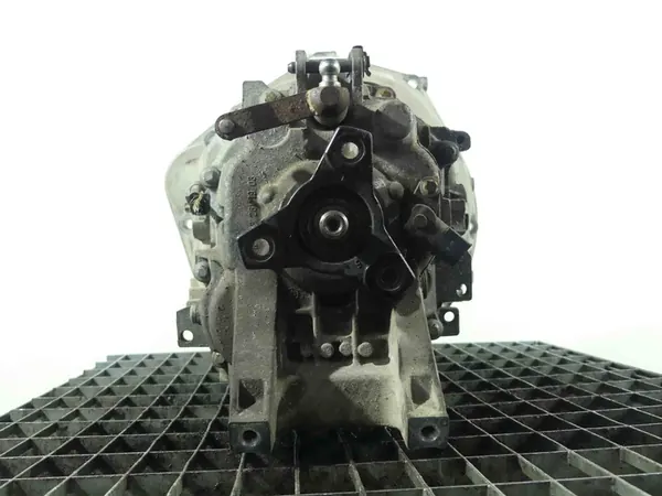 Manuaalivaihteisto Mercedes W203 2.0 B 129HV OEM 716633 image 4