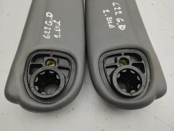 Accoudoir arrière Chrysler Voyager 2007 OEM AMD131487 image 7