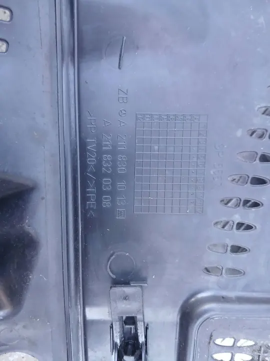 Para-brisas Mercedes-Benz E W211 OEM A2118301013 image 6
