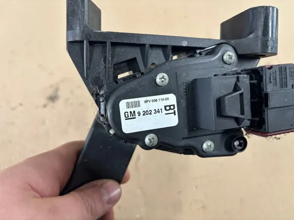 OPEL ZAFIRA A B 1.8 16V Gasklep Potentiometer GM 9202341BT image 3