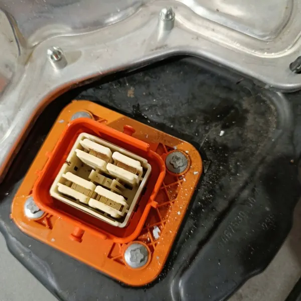 Batería Tesla OEM 108672500J - 100Ah Usada image 8
