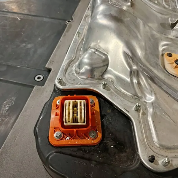 Batería Tesla OEM 108672500J - 100Ah Usada image 9