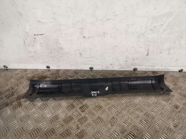 Nissan 370Z dorpelplaat OEM FBZ10598 image 3