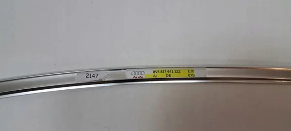 Linke Dachschiene OEM 8V58376432ZZ für Audi A3 Limousine image 8