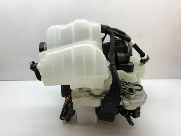 Tesla Wasserpumpe OEM 1613703-00-B für Model S/Y image 5