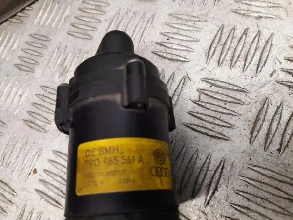 Audi Q7 Wasserumlaufpumpe OEM 7P0965561A image 5