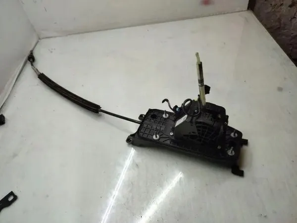 VW Versnellingsmechanisme OEM 5Q2713025 - Gebruikt image 2