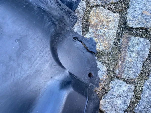 Mercedes B-klass 247 höger framskärm OEM 2476906500 image 3