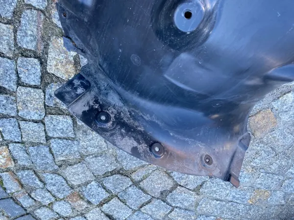 Mercedes B-klass 247 höger framskärm OEM 2476906500 image 4