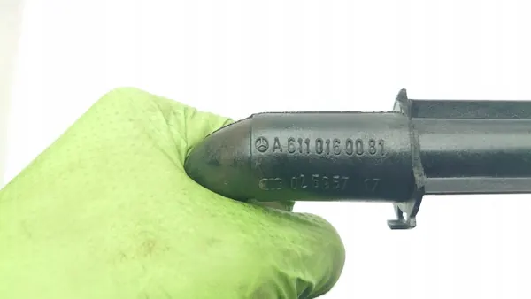Manguera de vacío Mercedes A6110160081 usado para S/CL/E image 3