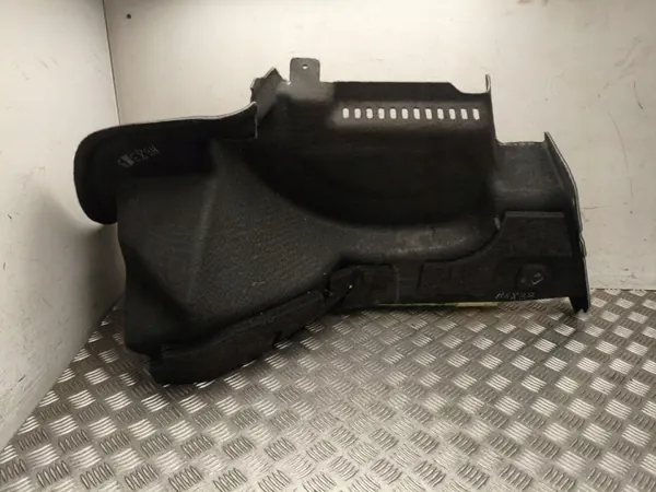 Mercedes-Benz A-Class V177 bagageutrymmesfoder OEM A1776905003 image 2