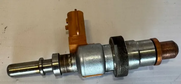 Begagnad DPF AdBlue-injektor OEM H8200778880 image 2