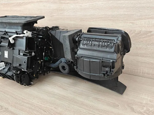 Heizgebläse OEM 4G1820005L Audi A6 C7 - Gebraucht image 4