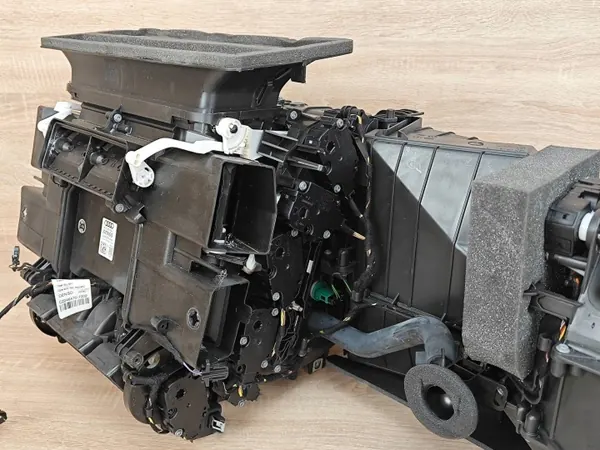Heizgebläse OEM 4G1820005L Audi A6 C7 - Gebraucht image 5