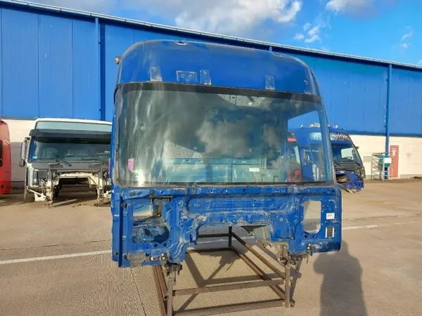 Cabina Renault Gama T OEM KABINA RENAULT GAMA T image 2