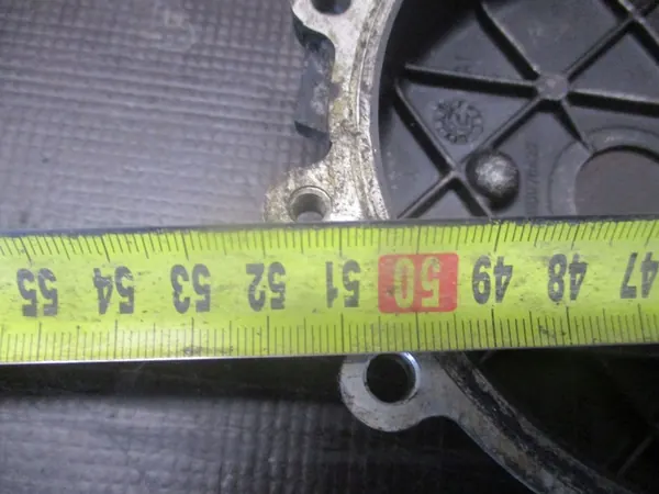 Oljepumpens kåpa Opel Astra J 55575253 image 7