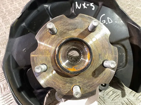 Buje rueda trasera Lexus NX 2020 OEM UTO41159 image 3