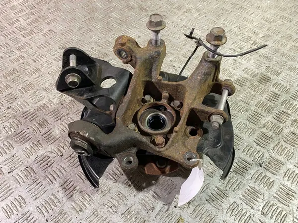 Buje rueda trasera Lexus NX 2020 OEM UTO41159 image 5