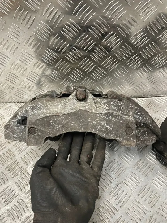 Conjunto de Pinças e Pastilhas Dianteiras OEM DO PORSCHE CAYENNE 7L5 image 2