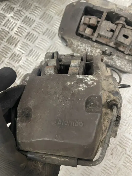 Conjunto de Pinças e Pastilhas Dianteiras OEM DO PORSCHE CAYENNE 7L5 image 4