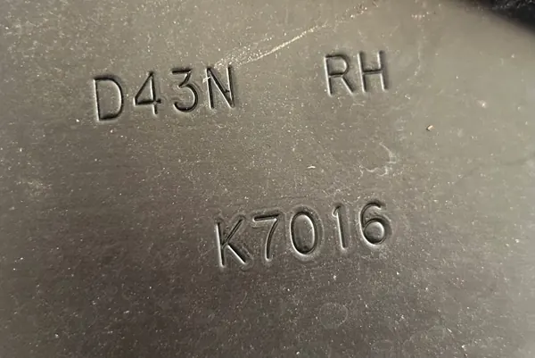 Mazda 2 DJ etu oikea lokasuoja OEM D43N K7016 image 5