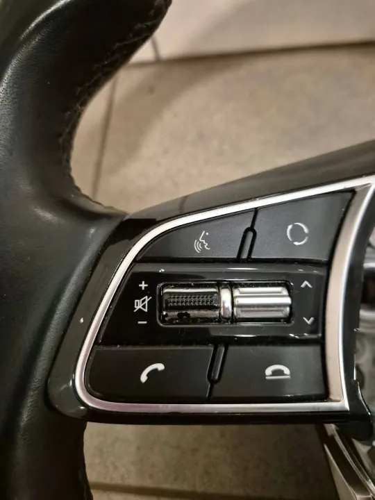 Kia Ceed III Stuur OEM 56100-J7640 Leer Multifunctie image 3