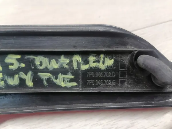 Volkswagen OE Takavalon Heijastin Oikea 7P6945702C image 7