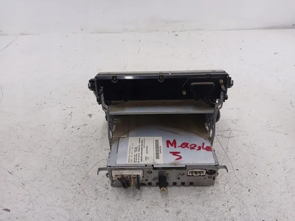 Mazda 3 BK Tehdas-CD-radio OEM BP4L 66AS0 image 4
