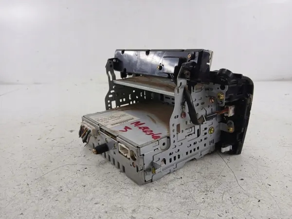 Mazda 3 BK Tehdas-CD-radio OEM BP4L 66AS0 image 5