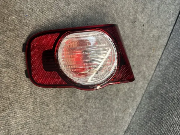 OEM 9681820280 Luz de Marcha Atrás Esquerda para Citroen C3 Picasso image 3