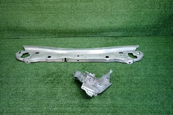 Bras de suspension supérieur avant OEM A2536210300 - Mercedes image 2