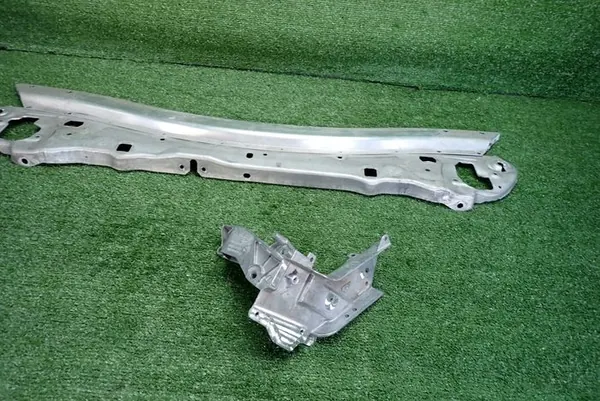 Bras de suspension supérieur avant OEM A2536210300 - Mercedes image 3