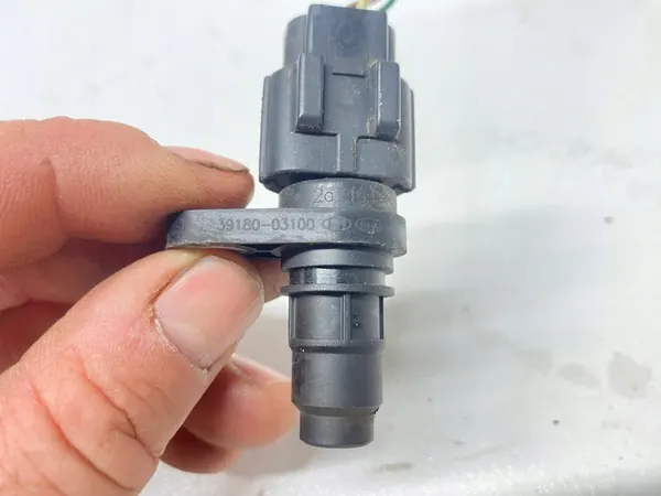 Kurbelsensor Kia Rio V 1.0 T-GDI OEM 39180-03100 image 4