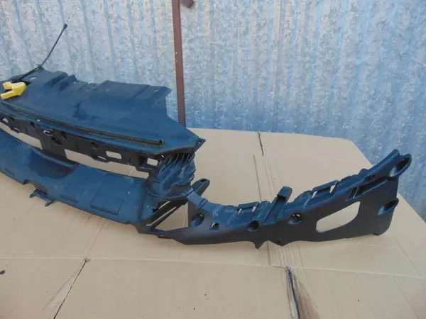 Etupuskuri vahvistus Ford Focus MK3 OEM image 9