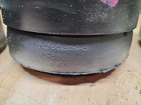 Isoladores de molas Jeep WJ - Peças OEM usadas image 4